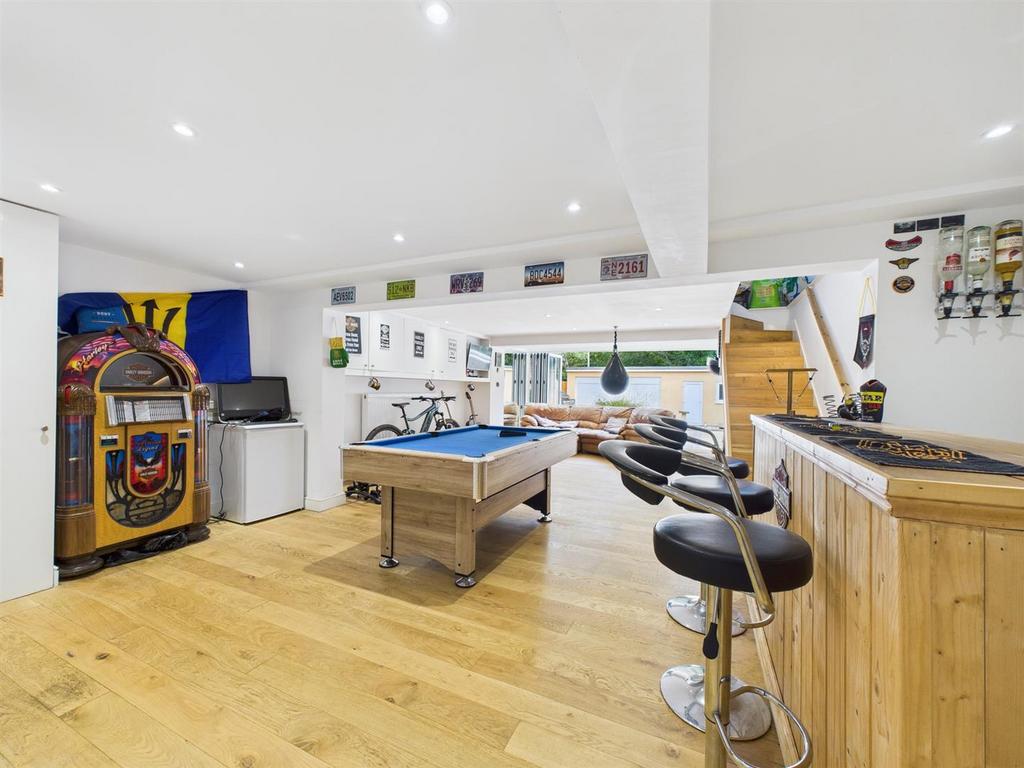 Entertaining Room