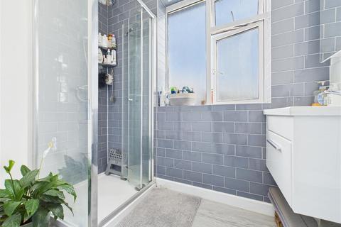 113 Down Street, West Molesey, KT8 2SZ