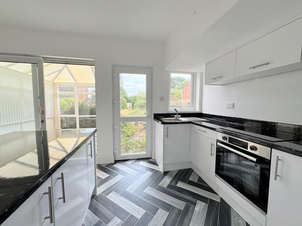 Dining kitchen