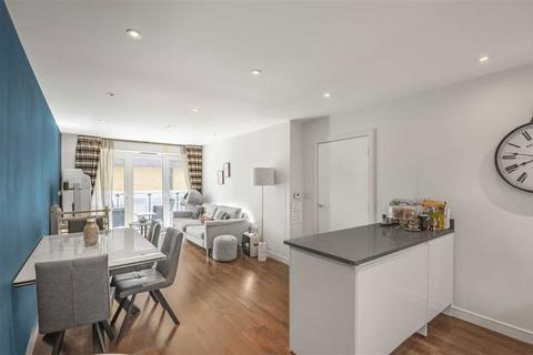 2 bedroom flat for sale, Enterprise Way, London SW18