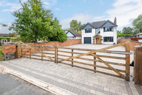 5 bedroom detached house for sale, Watling Street, Mile Oak B78