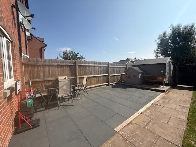 Patio2.jpg