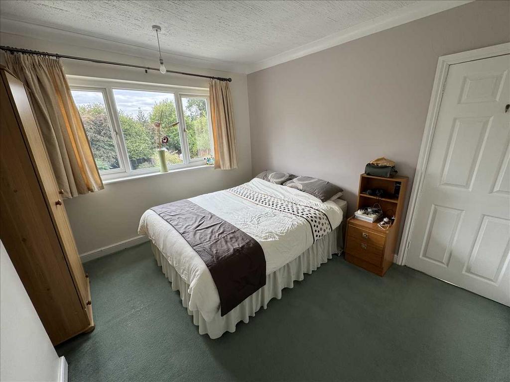 BEDROOM    2  (Rear)