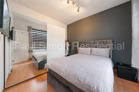 68 Morley Avenue, London, N22 6NG