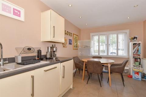 3 bedroom terraced house for sale, The Fort, Rochester, Kent