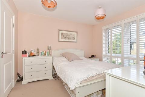 3 bedroom terraced house for sale, The Fort, Rochester, Kent