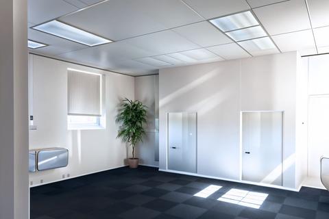 Office to rent, 30-35 Station Rd Nottingham NG4 3AA
