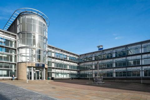 Office to rent, 200 Renfield St Glasgow G2 3QB