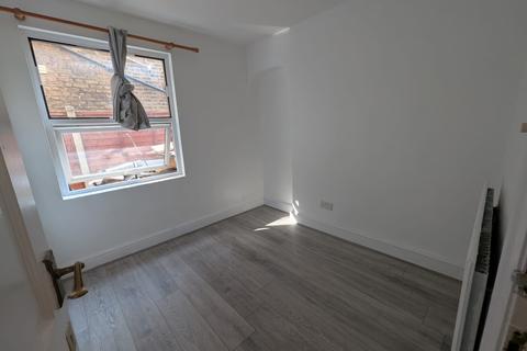 undefined, Catford, SE6