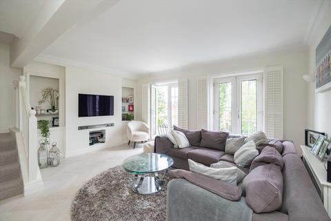 3 bedroom end of terrace house for sale, Cottenham Park Road, London, SW20
