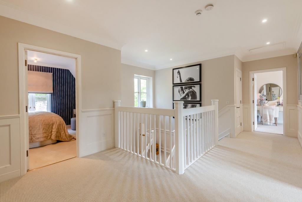 1st Floor Landing
