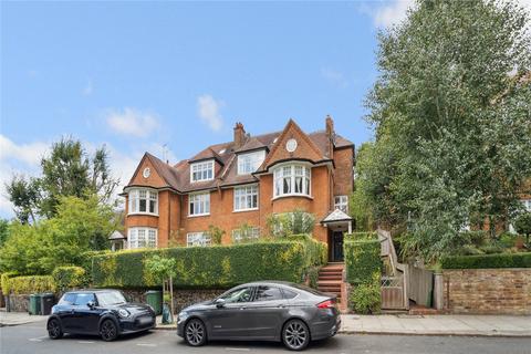 4 bedroom apartment to rent, Bracknell Gardens, London, NW3