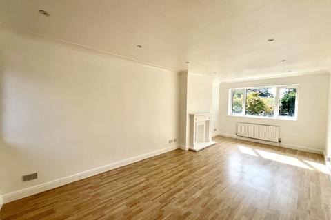 2 bedroom maisonette for sale, Garrison Lane, Chessington, Surrey. KT9 2LJ