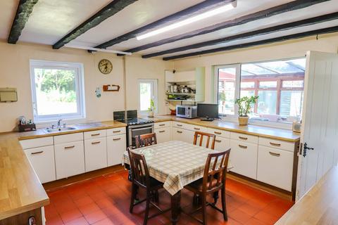4 bedroom detached house for sale, Brightling Road, Robertsbridge, TN32