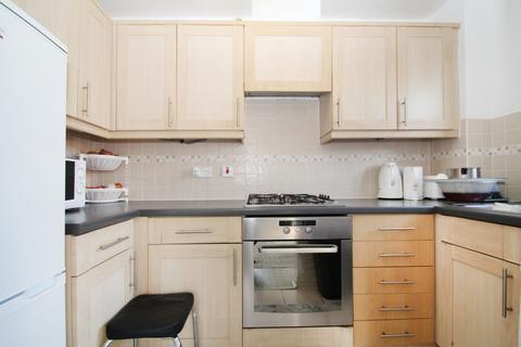 2 bedroom apartment for sale, Crispin Way, Uxbridge, UB8