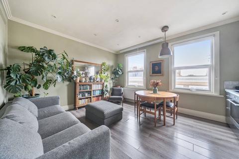 2 bedroom flat for sale, Trinity Road, Tooting Bec, London, SW17