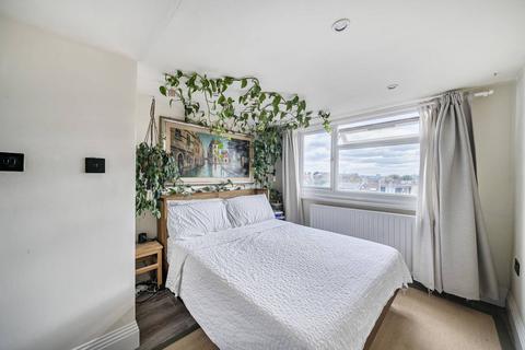 2 bedroom flat for sale, Trinity Road, Tooting Bec, London, SW17