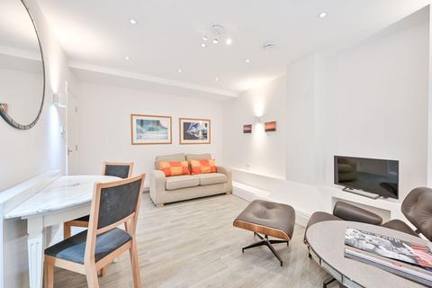 Fitzgeorge Avenue, Olympia, London, W14
