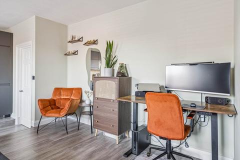 1 bedroom flat for sale, St Albans Road, North Watford