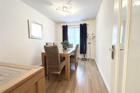 2 bedroom flat for sale, Yew Tree Court, Elstree