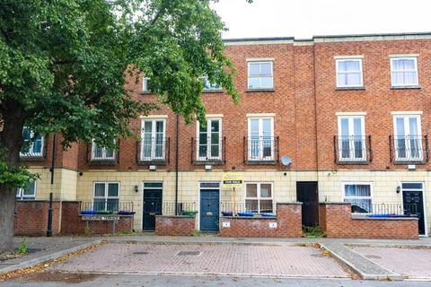4 bedroom terraced house for sale, Redbourne Terrace, Boston, PE21