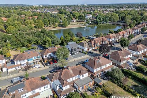 undefined, Lake Rise, Romford, RM1