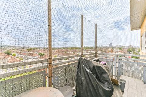 1 bedroom flat for sale, London Road, Thornton Heath, CR7