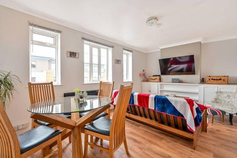 Central Parade, St Marks Hill, Surbiton, KT6