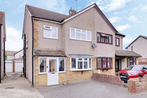 Kenway, Rainham RM13