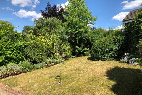 27 Trenear Close, Orpington, BR6 9XT