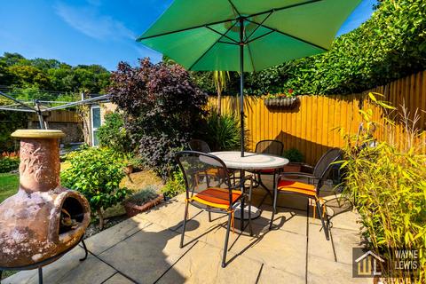 3 bedroom semi-detached house for sale, Bryngwennol, Llanbradach, Caerphilly, CF83 3PR