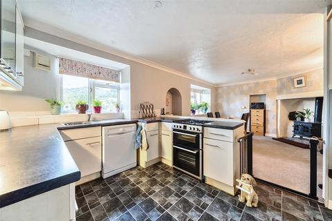 4 bedroom detached house for sale, Station Hill, Swimbridge, Barnstaple