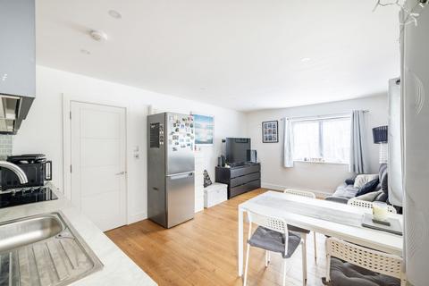 undefined, Selsdon Road, South Croydon, CR2