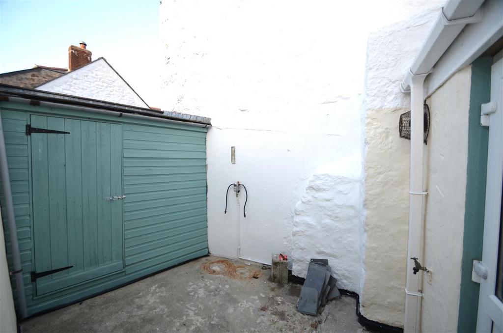 Outbuilding/shed