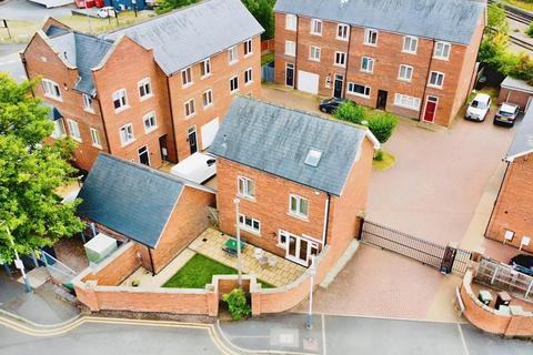 3 bedroom detached house for sale, Courtyard Close, Syston, LE7