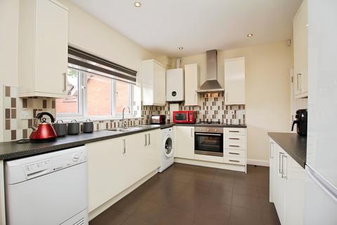3 bedroom detached house for sale, Courtyard Close, Syston, LE7