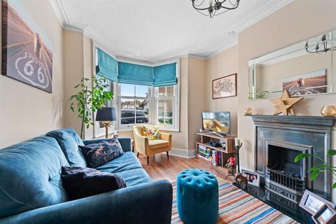 15 Reventlow Road, London, SE9 2DJ