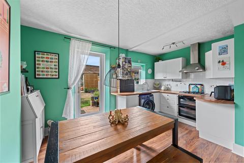 15 Reventlow Road, London, SE9 2DJ