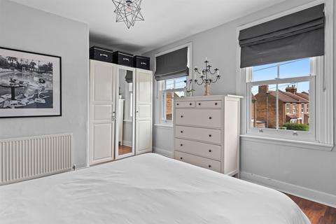 15 Reventlow Road, London, SE9 2DJ