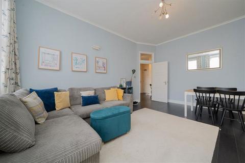 3 bedroom flat for sale, Brechin Place, London SW7