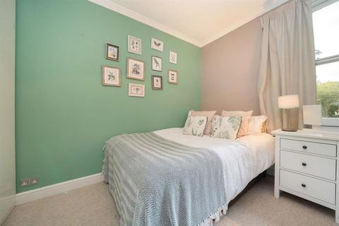 3 bedroom flat for sale, Brechin Place, London SW7