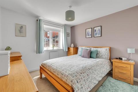 18 Harold Close, Ottery St Mary, EX11 1FX