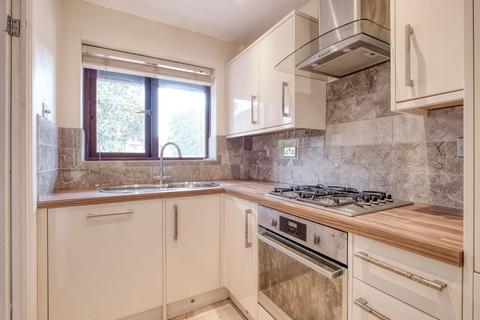 2 bedroom semi-detached house for sale, Highdown Crescent, Shirley, B90