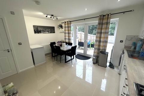 3 bedroom semi-detached house for sale, Watermill Avenue, Oldham
