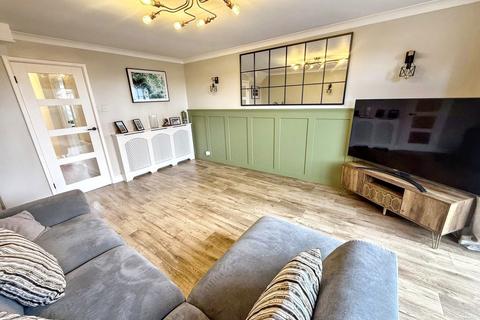 14 Cambria Green, South Hylton, Sunderland, SR4 0NN