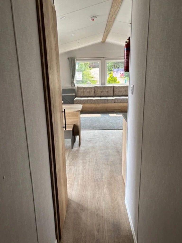 Ellerton 18 Rotated