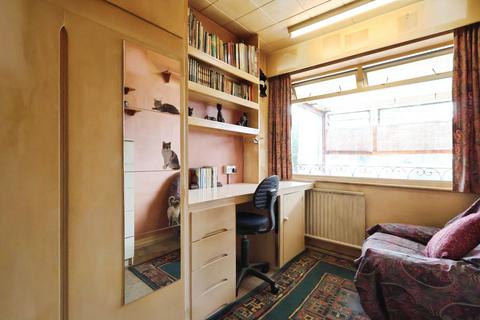 19 Broadmead, Hitchin, SG4 9LU