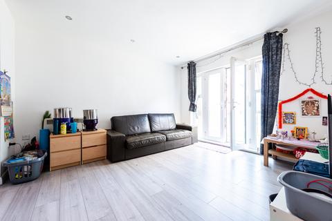 2 bedroom flat for sale, Conisbrough Keep, Coventry CV1