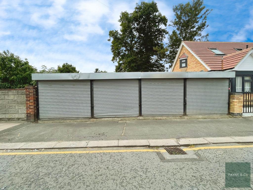Garages X4