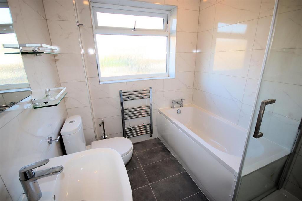 Family Bathroom/Shower Room